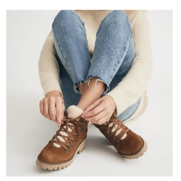 BLONDO Devin Camel Suede Waterproof Bootie - Picture 10 of 14